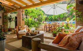 At Home In Malaga Stay & Solo Travellers